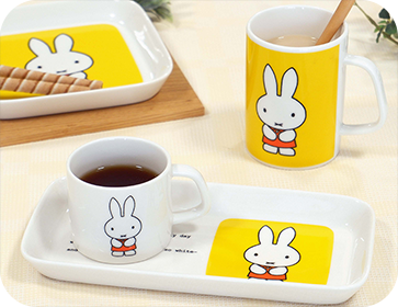 オリジナル絵本食器シリーズ「ミッフィーイエロー」